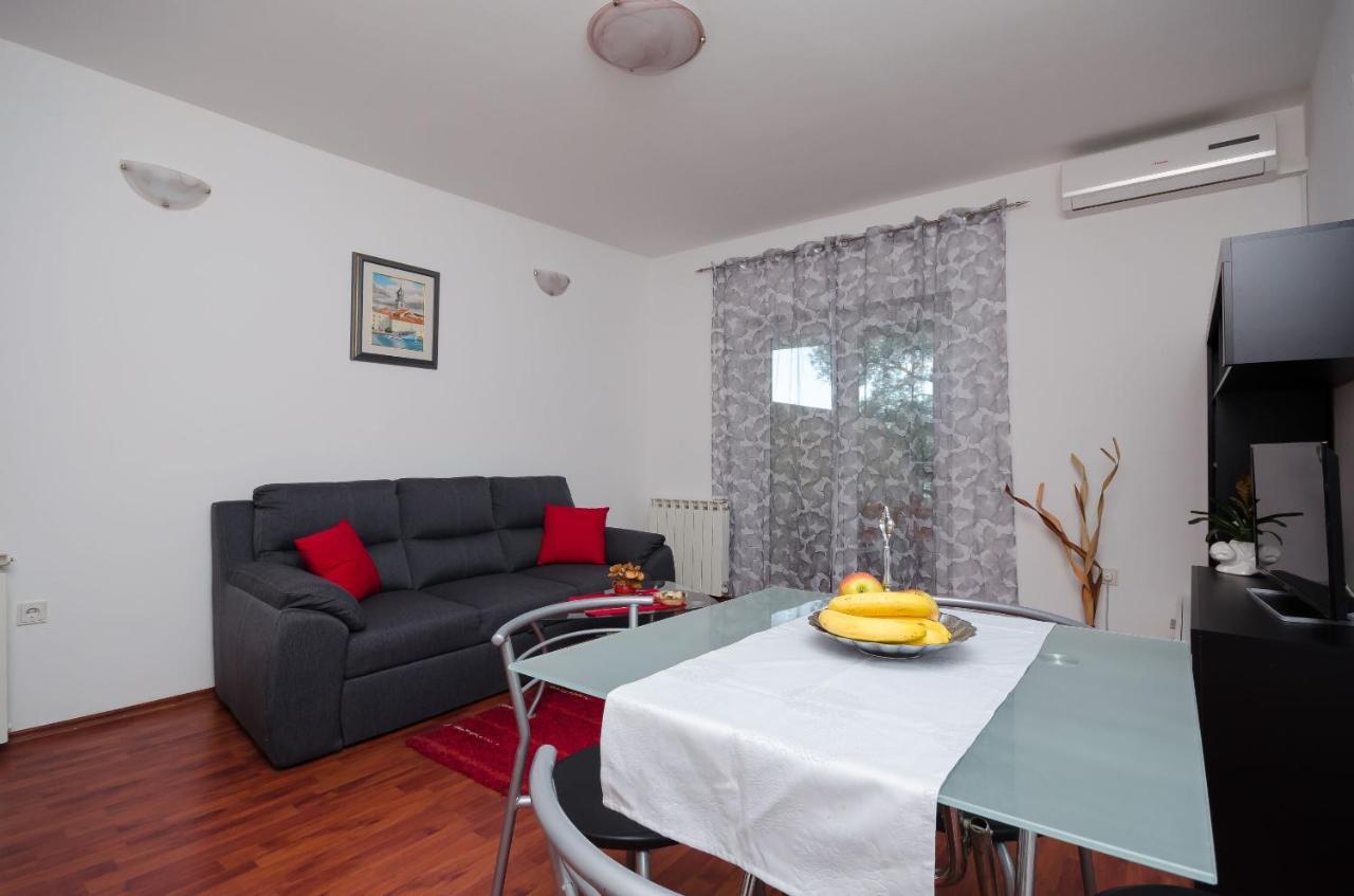 Apartments Miljenko Punat Exterior photo