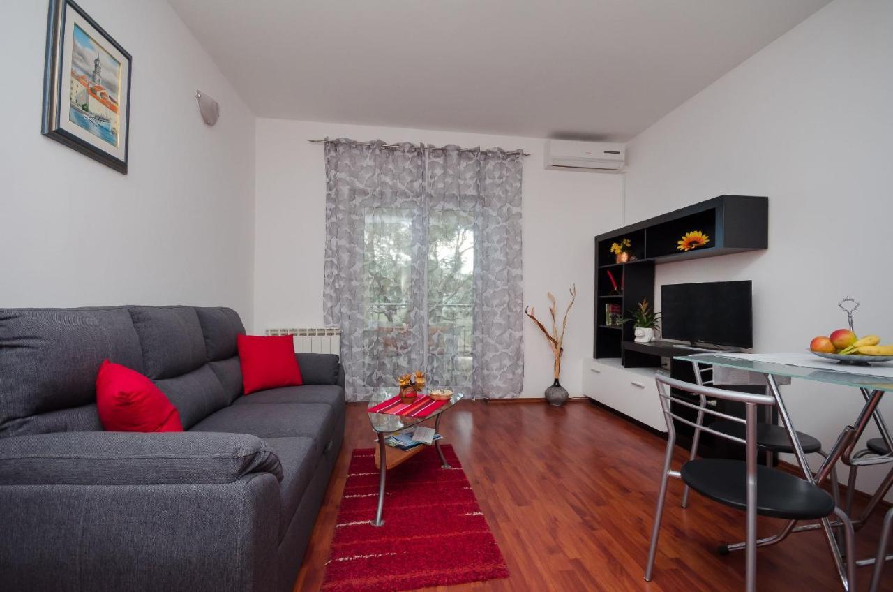 Apartments Miljenko Punat Exterior photo
